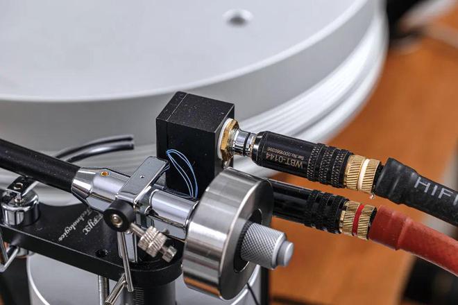 入門級罕見的高性能產品 菲凡FF.A182唱臂錄音制作體驗